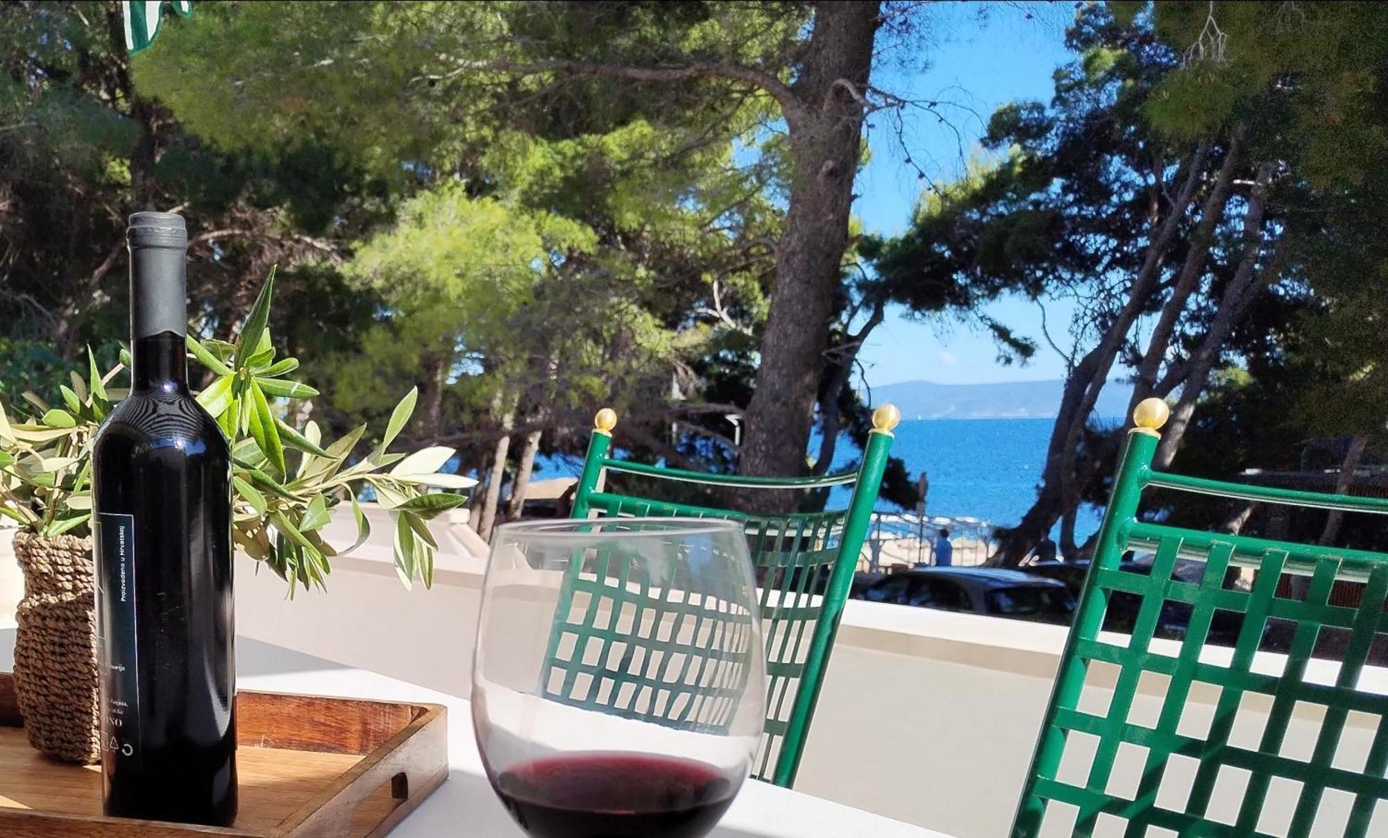 Beachfront Suncana Bol